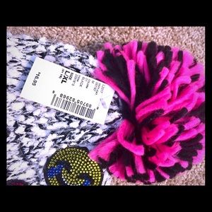 Girls winter hat size L/XL from children’s place.